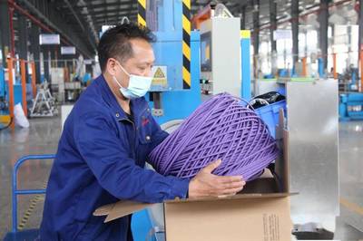 【邁好第一步 見到新氣象】企業春節&ldquo;不打烊&rdquo; 開足馬力生產忙