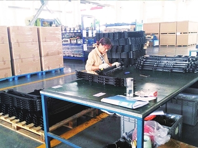 江蘇德福來(lái)汽車部件 專業(yè)汽車服務(wù)鑄就卓越品質(zhì)